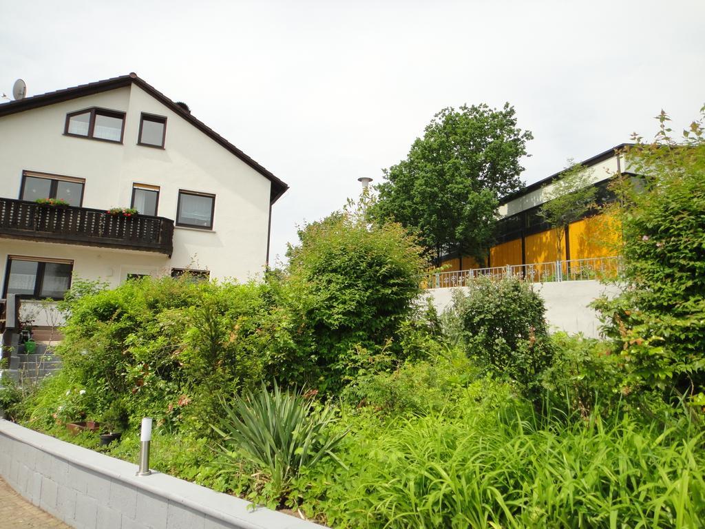 Gaestehaus Am Sonnenberg Baunach Exterior foto
